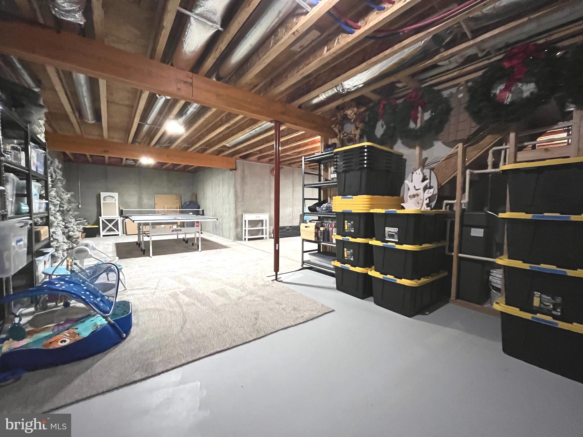 APPLE KNOLLS ESTATES - Residential