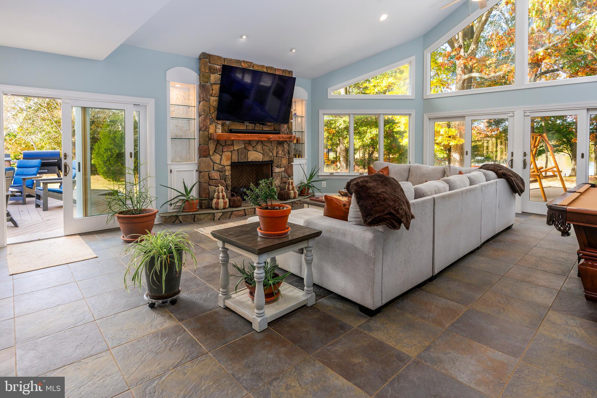 EASTON CLUB - Residential