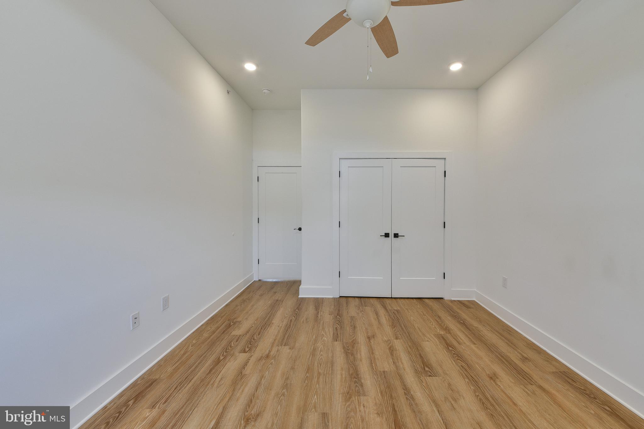 EAST FALLS - Residential Lease