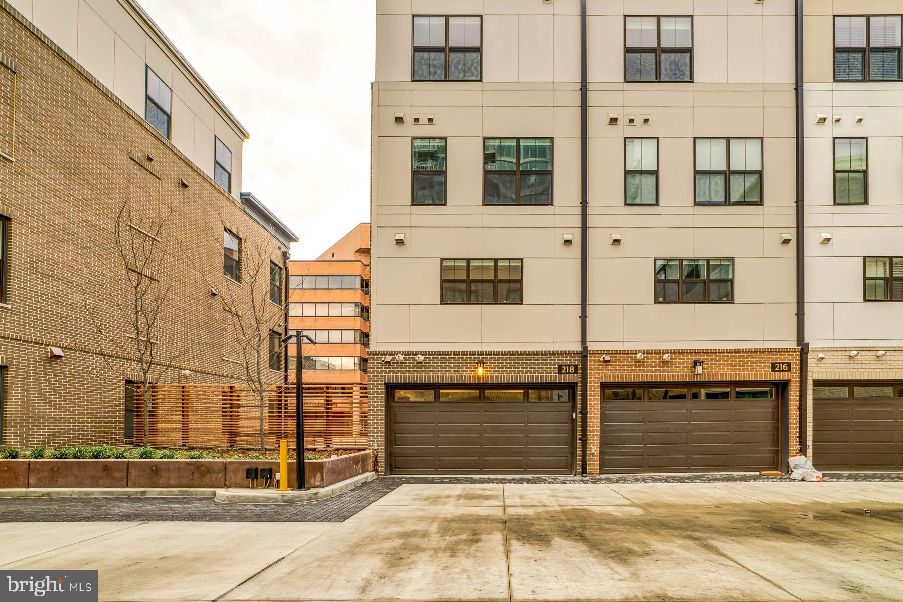 OLD TOWN NORTH - Residential