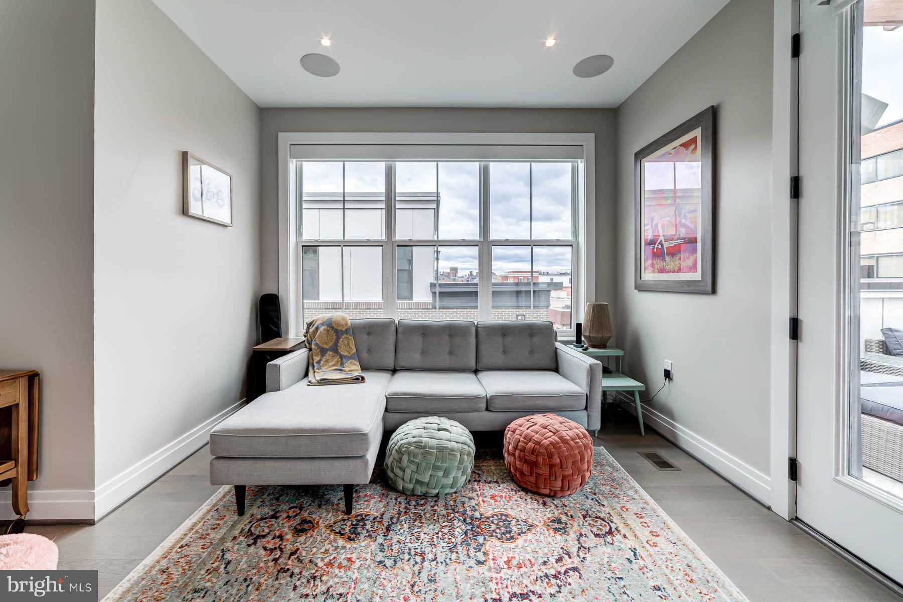 OLD TOWN NORTH - Residential