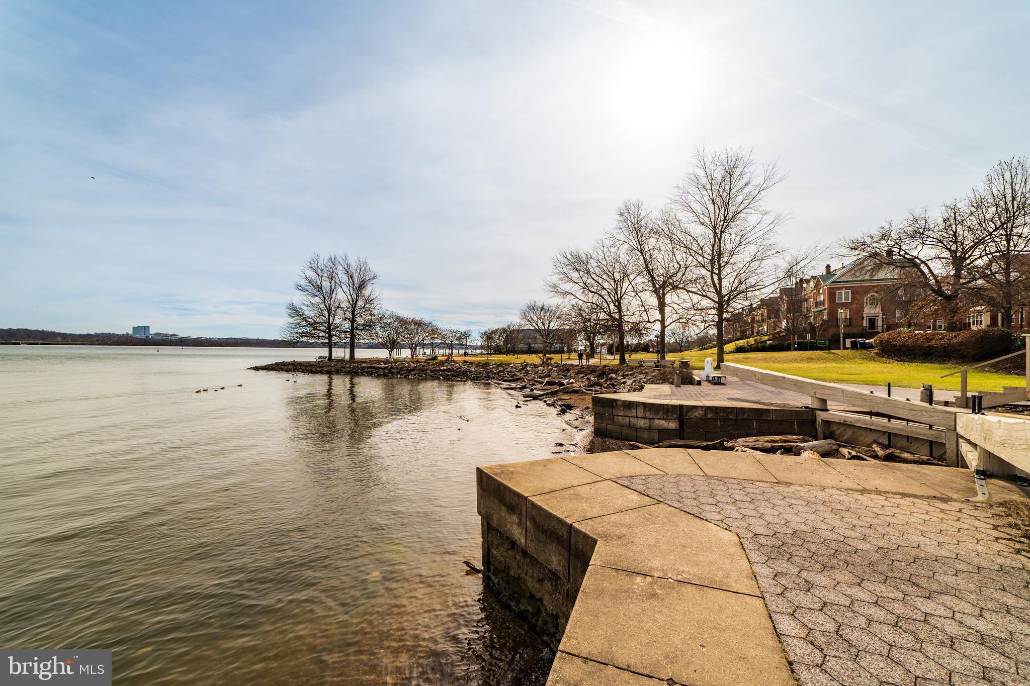 OLD TOWN NORTH - Residential