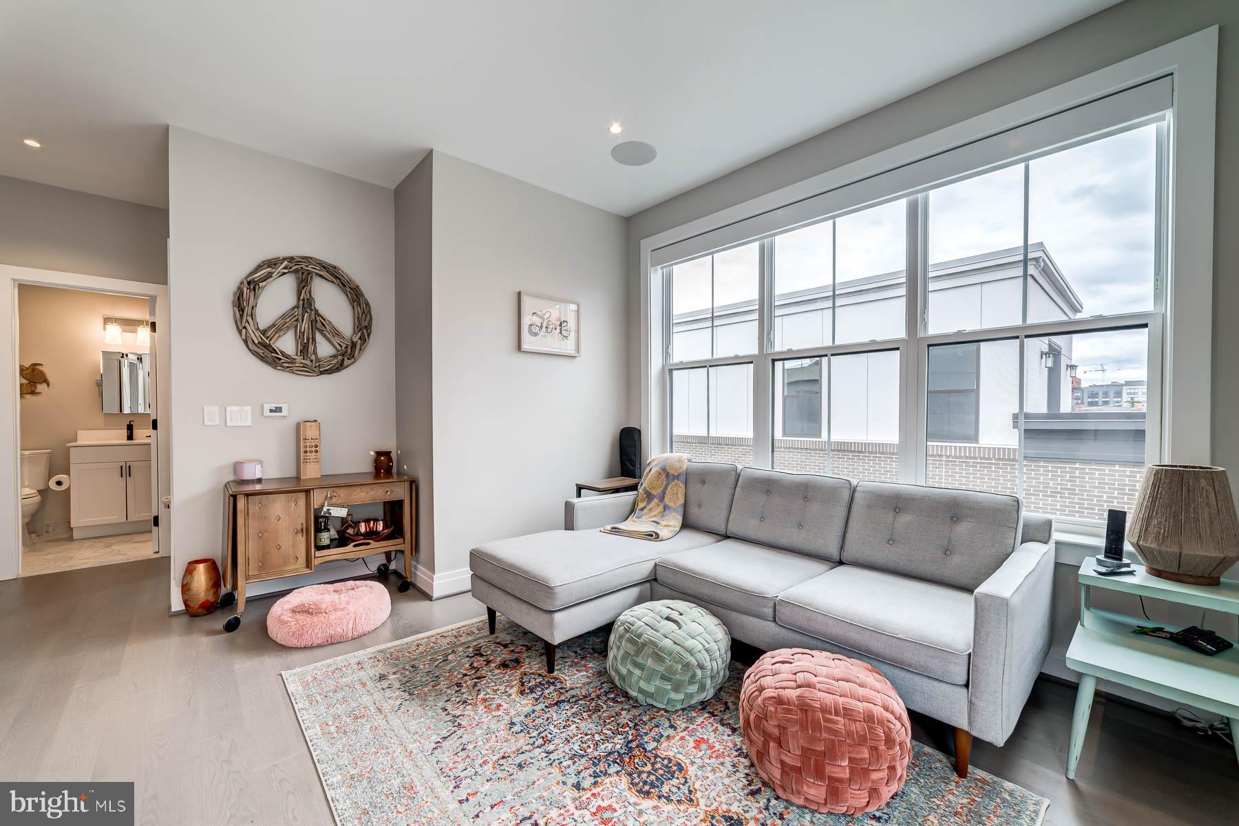 OLD TOWN NORTH - Residential