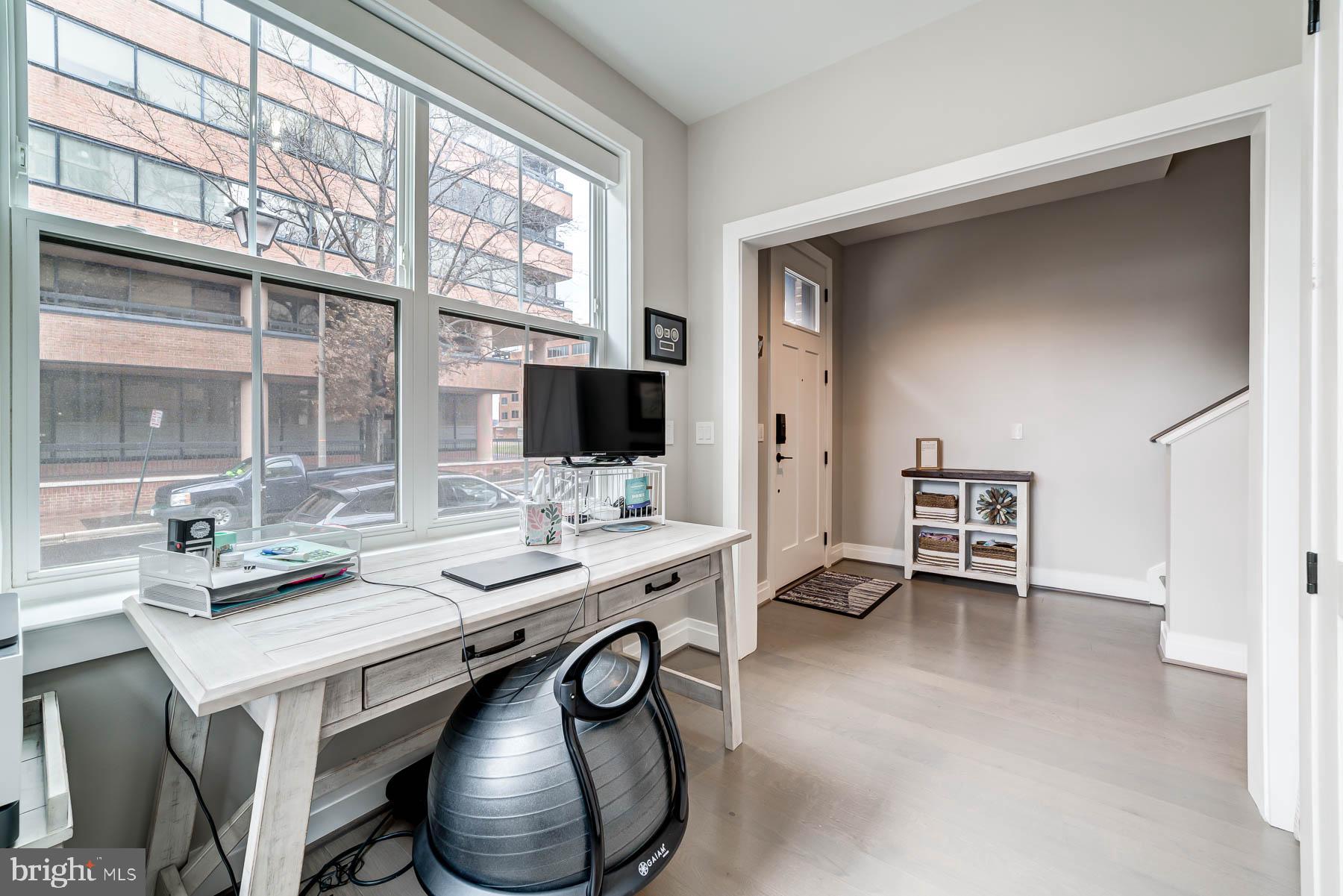 OLD TOWN NORTH - Residential