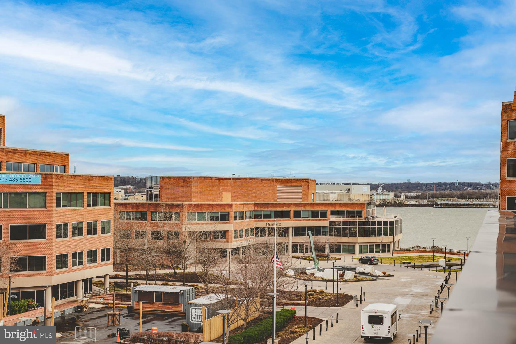 OLD TOWN NORTH - Residential