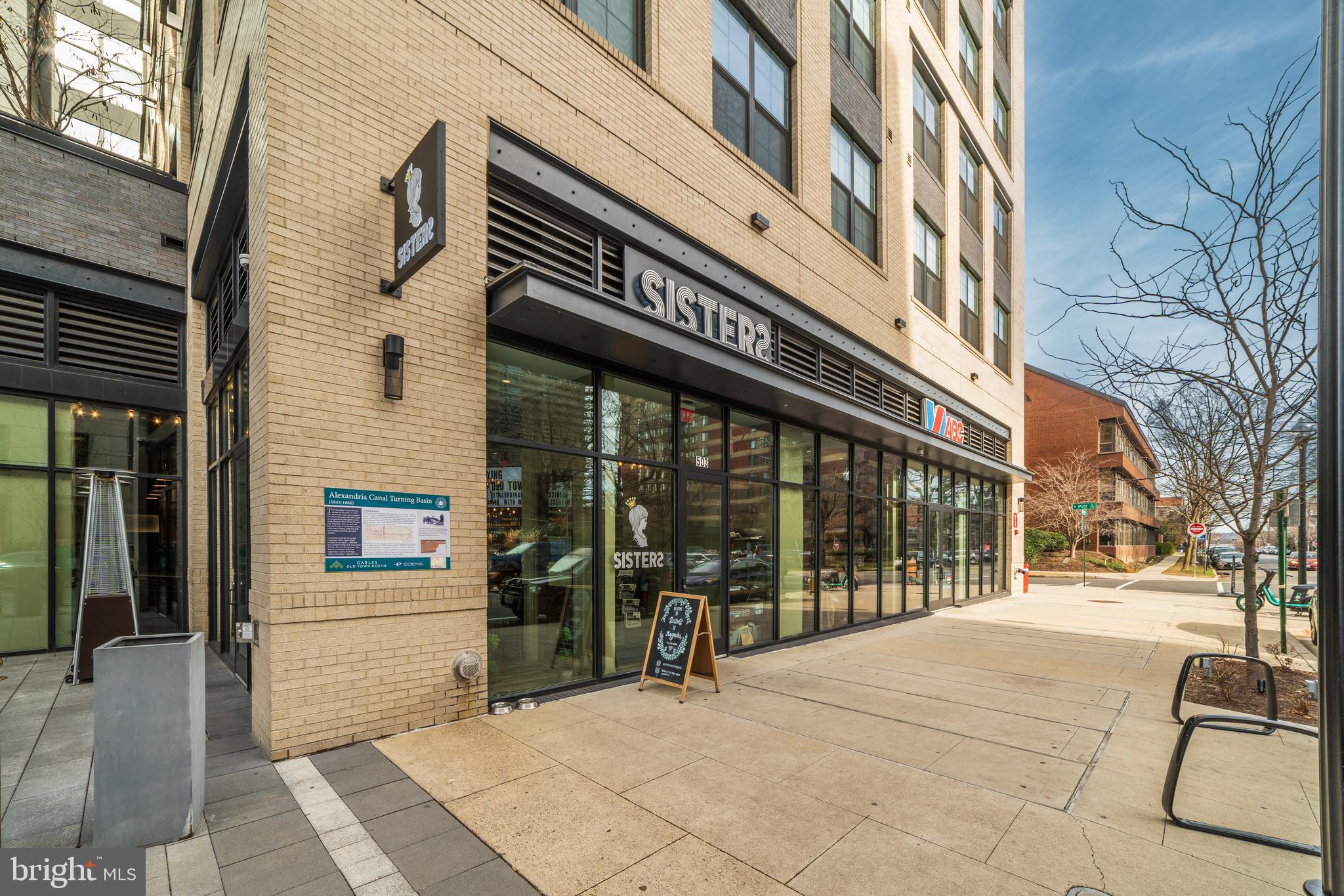 OLD TOWN NORTH - Residential