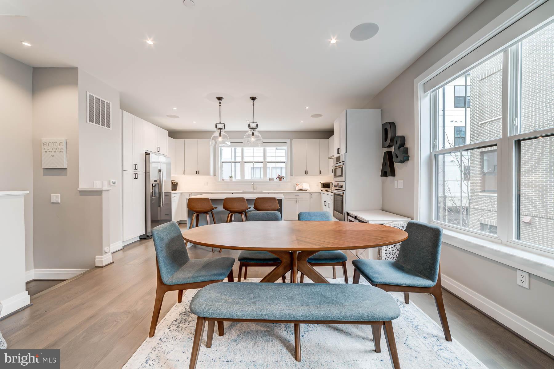 OLD TOWN NORTH - Residential