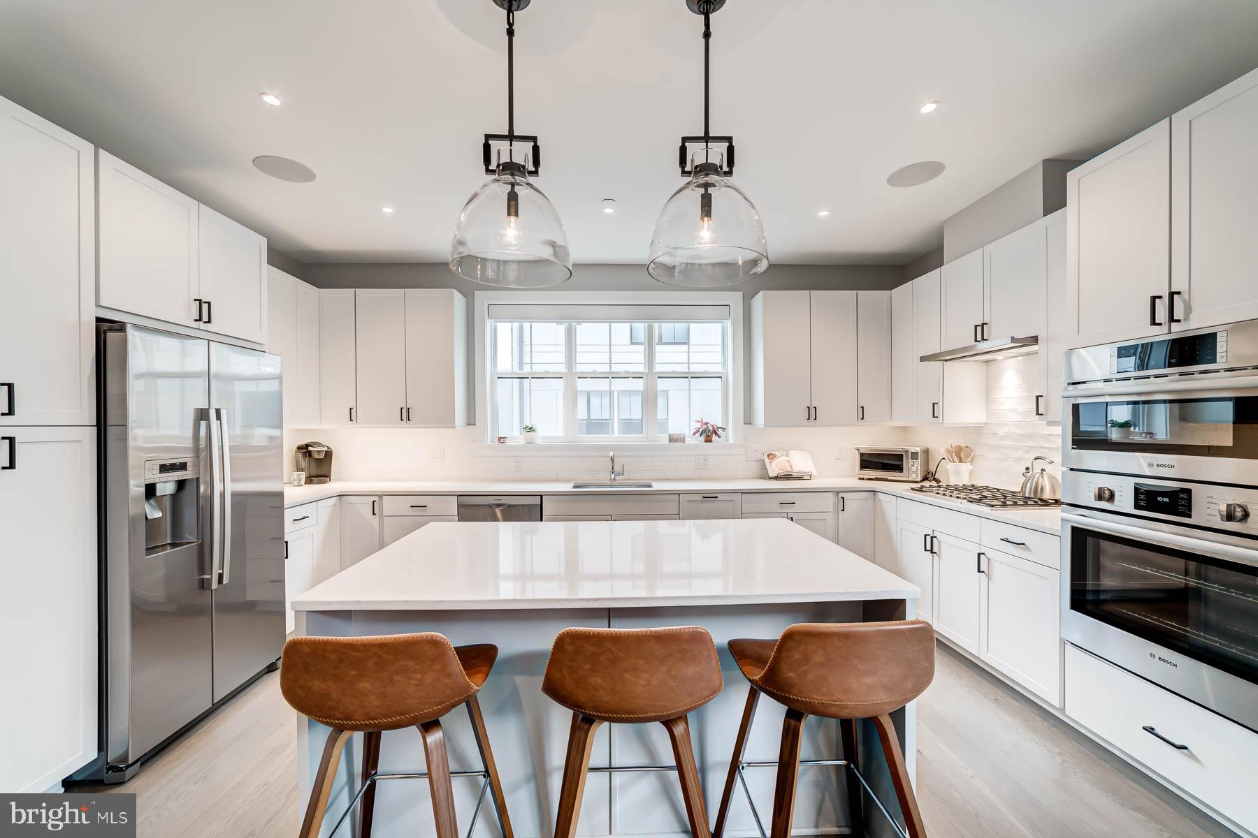 OLD TOWN NORTH - Residential