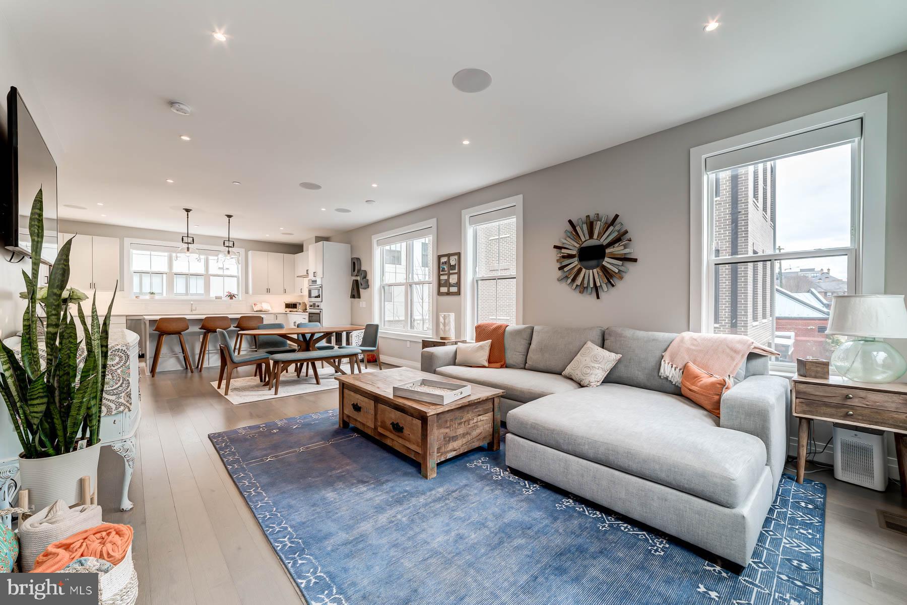 OLD TOWN NORTH - Residential