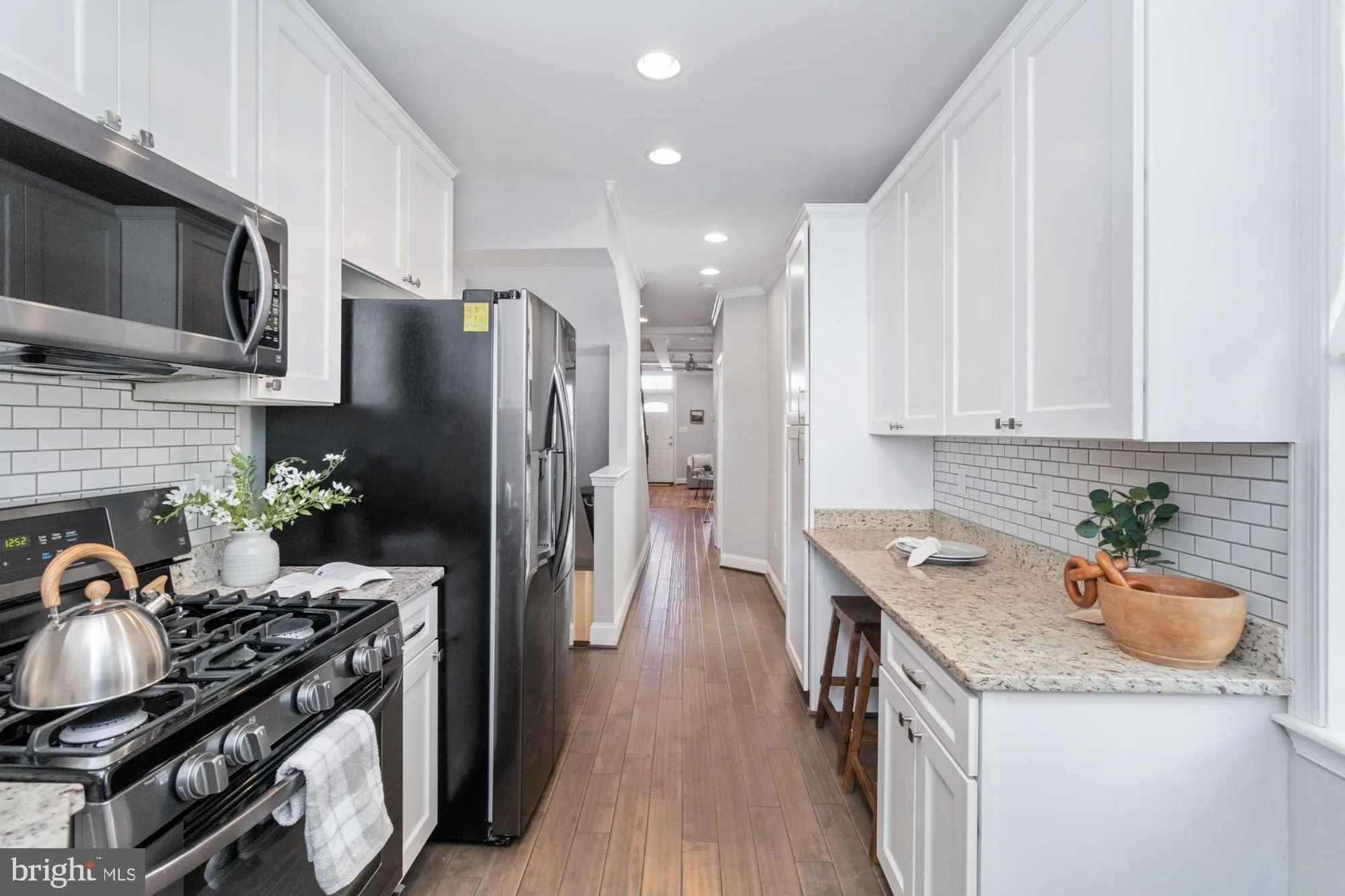 Baltimore, Maryland 21224, United States, 3 Bedrooms Bedrooms, ,3 BathroomsBathrooms,Residential,Pending,18547