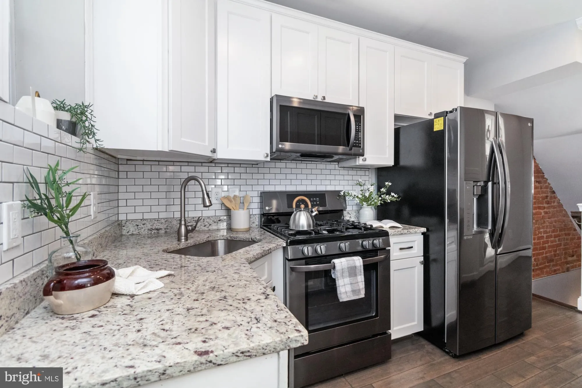 Baltimore, Maryland 21224, United States, 3 Bedrooms Bedrooms, ,3 BathroomsBathrooms,Residential,Pending,18547