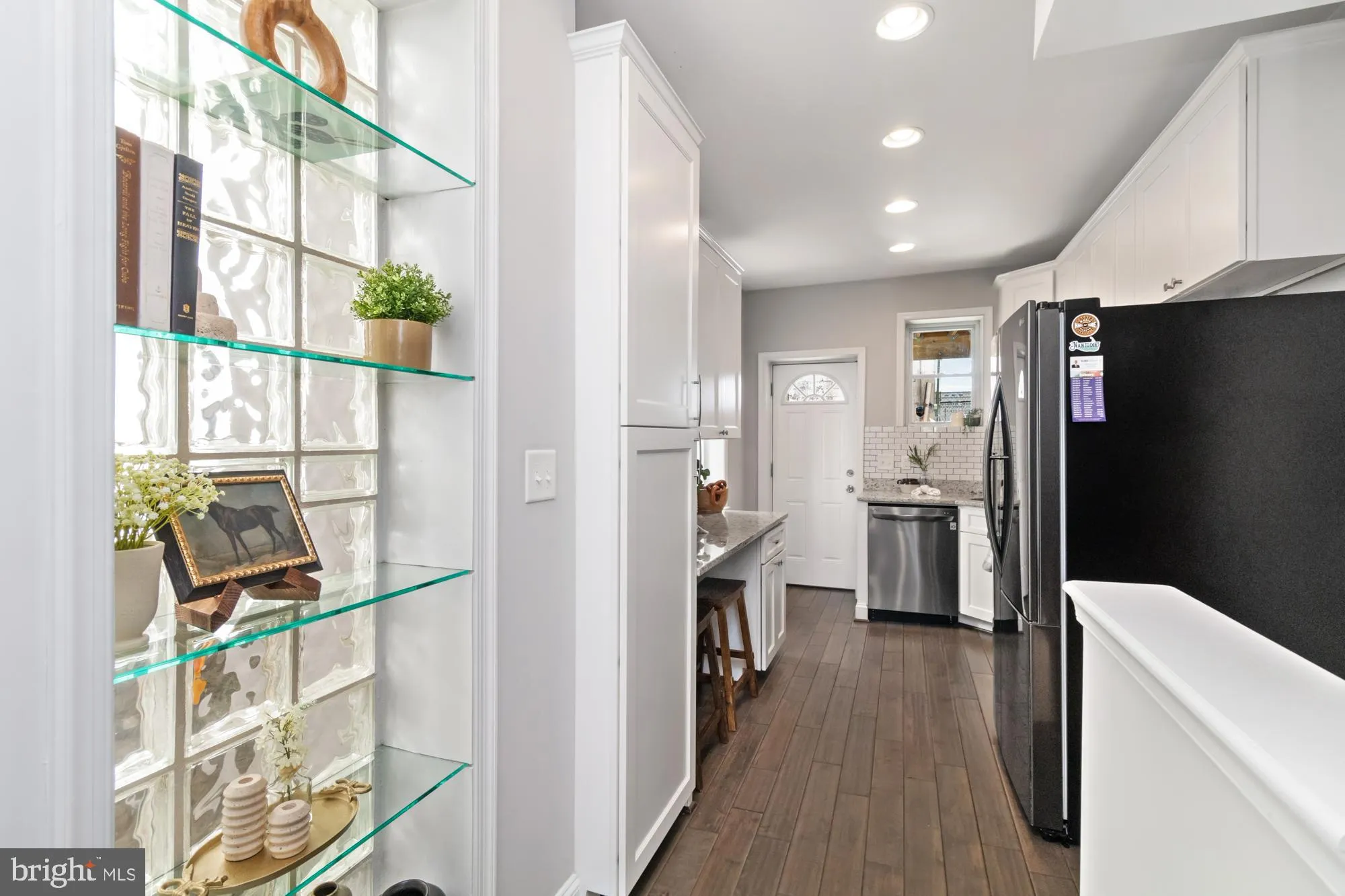 Baltimore, Maryland 21224, United States, 3 Bedrooms Bedrooms, ,3 BathroomsBathrooms,Residential,Pending,18547