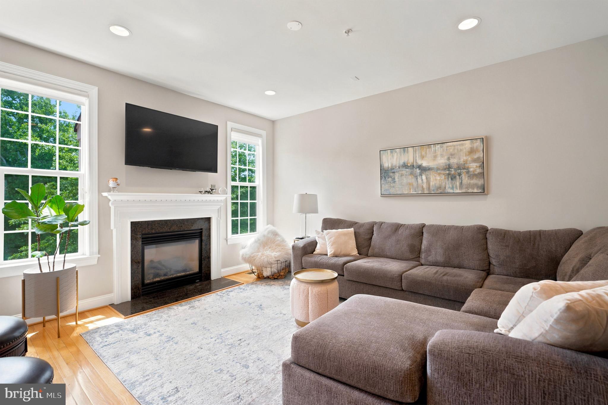 3180 BROOKSIDE DRIVE