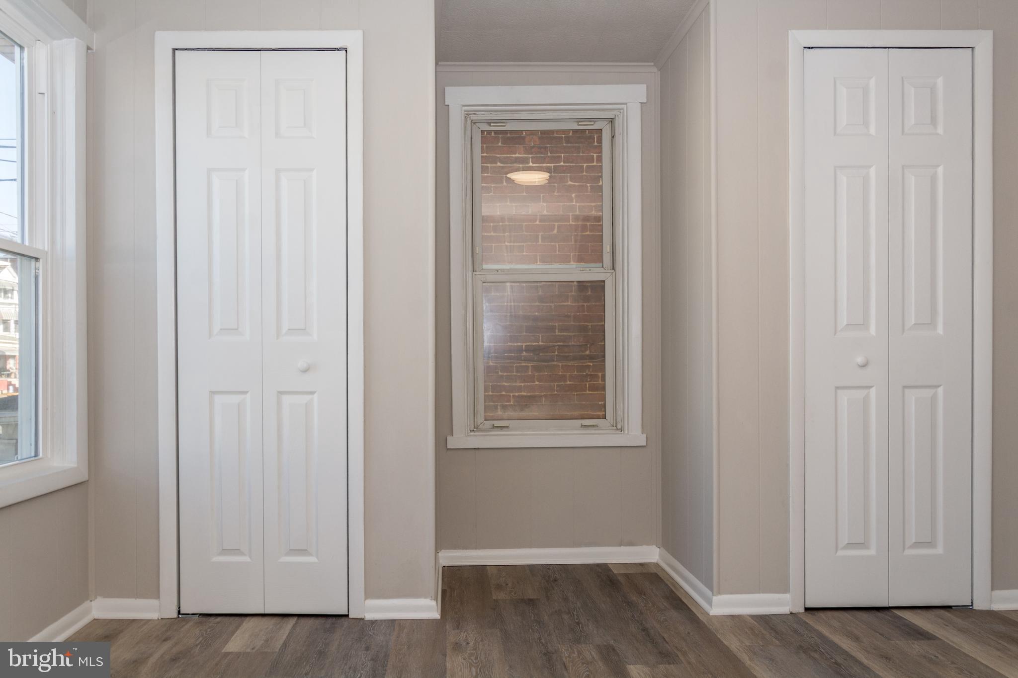 BUCHANAN TRAIL WEST - Residential