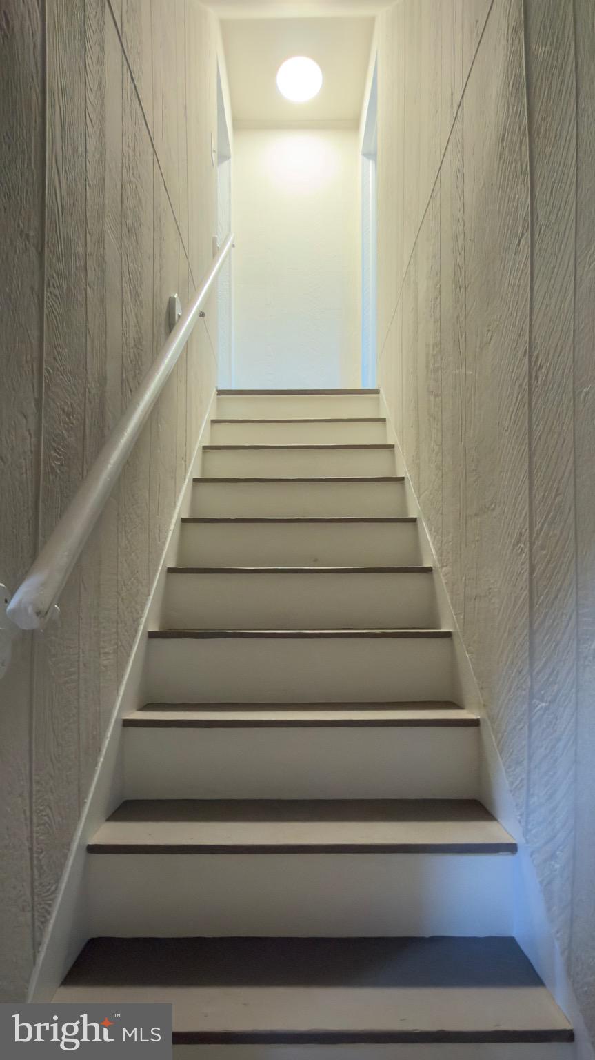 BUCHANAN TRAIL WEST - Residential