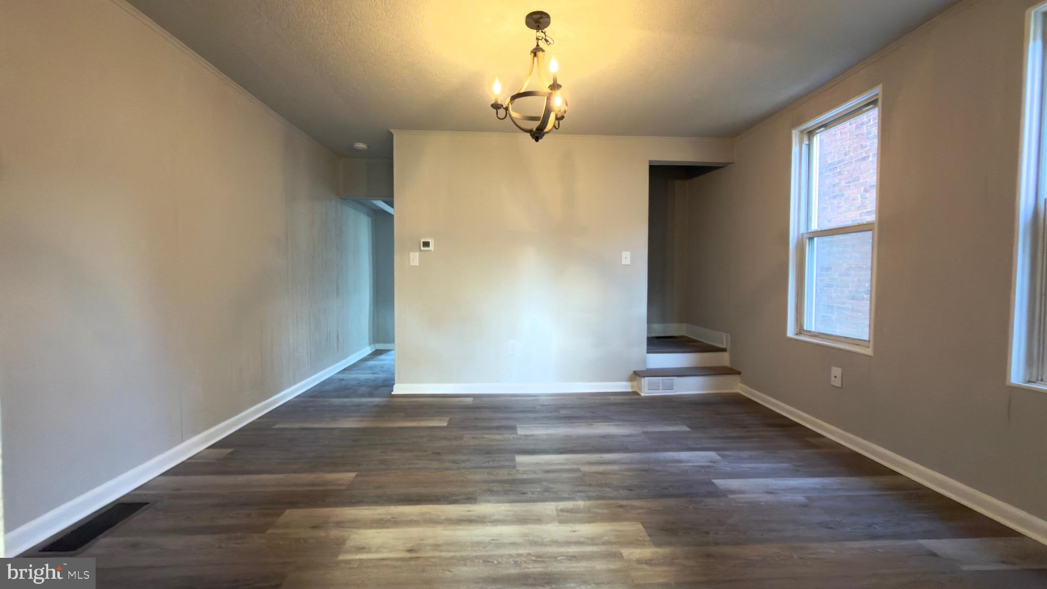 BUCHANAN TRAIL WEST - Residential