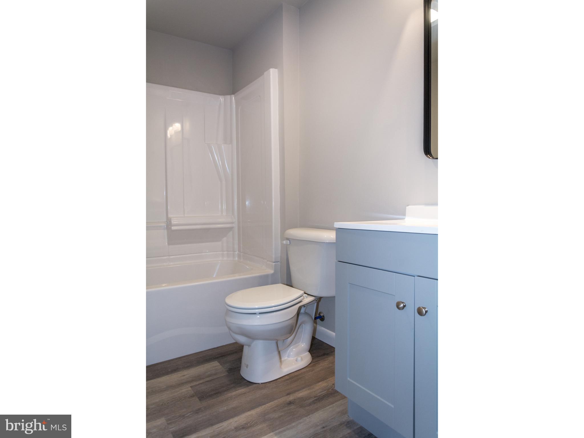 BUCHANAN TRAIL WEST - Residential