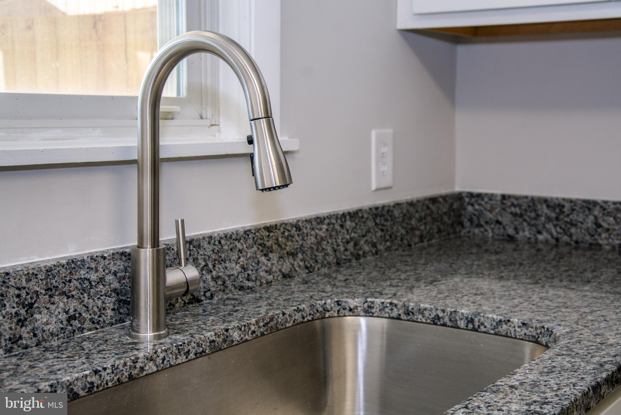 BUCHANAN TRAIL WEST - Residential