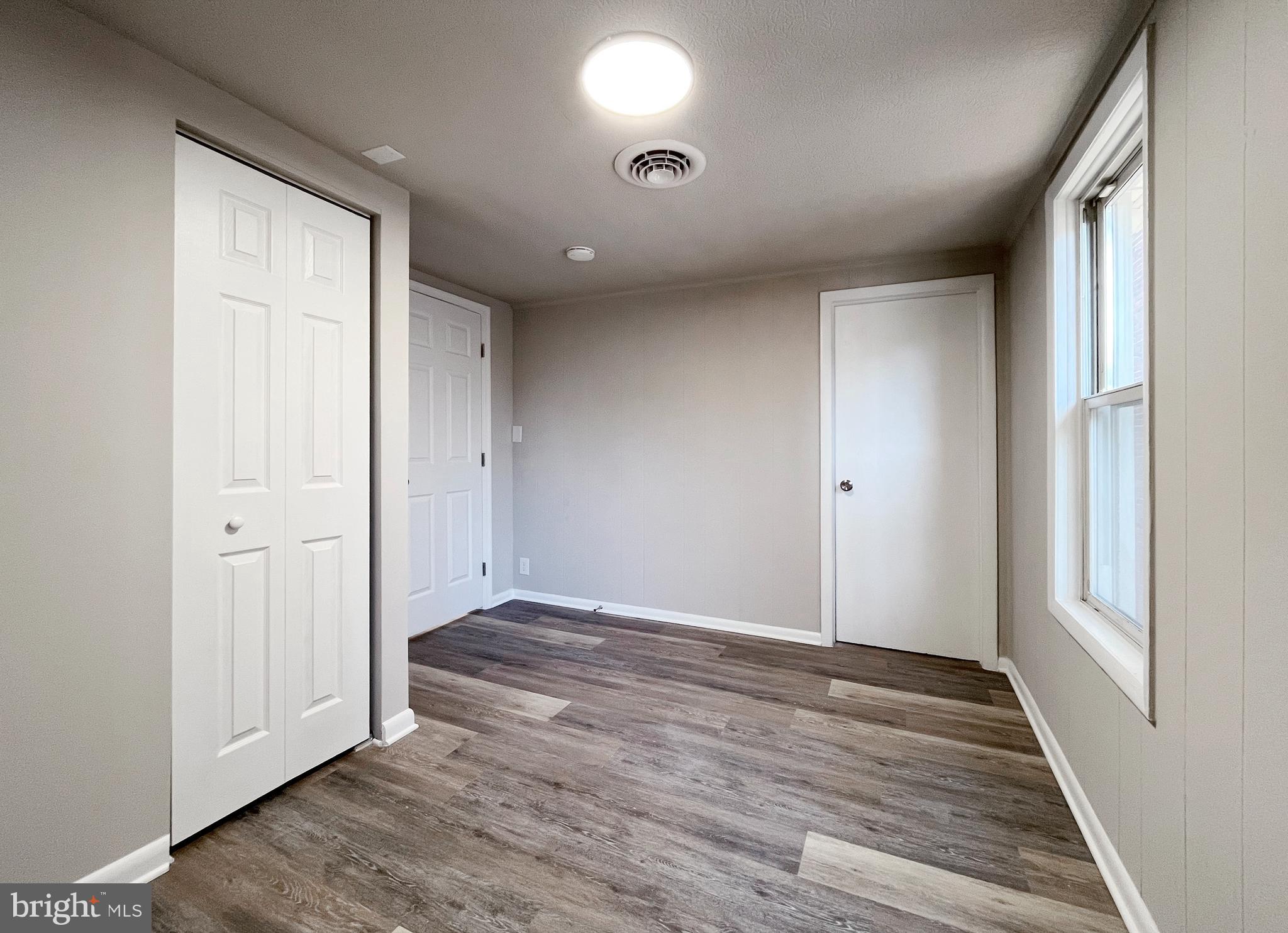 BUCHANAN TRAIL WEST - Residential