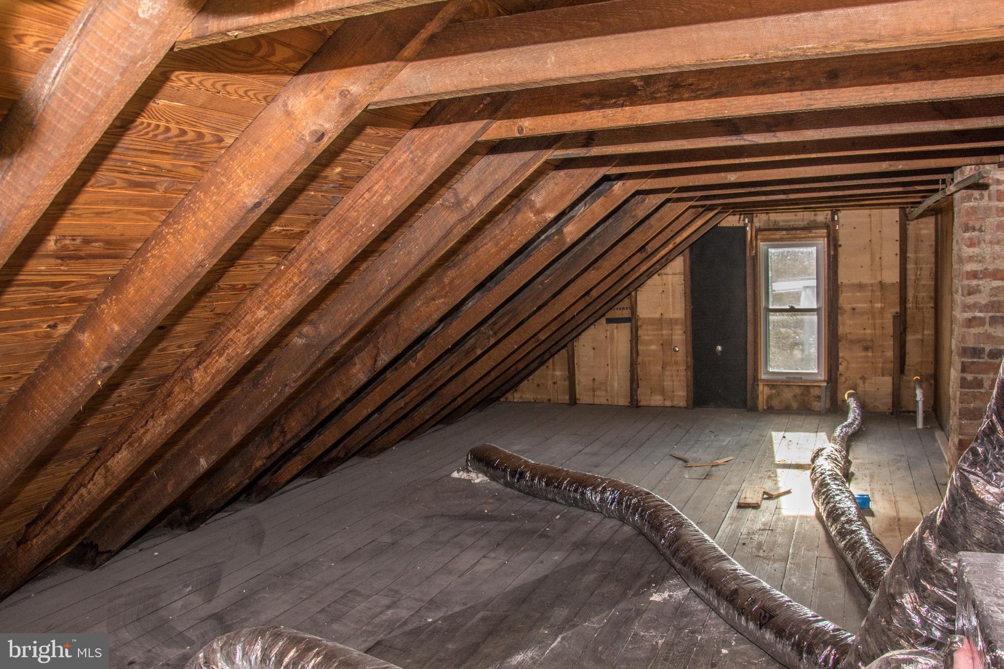 BUCHANAN TRAIL WEST - Residential