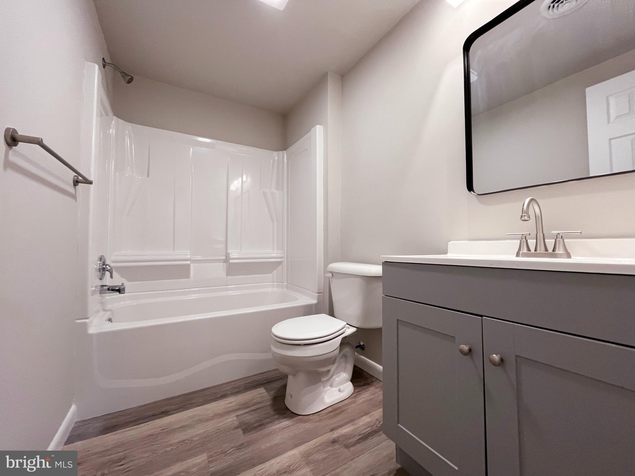 BUCHANAN TRAIL WEST - Residential