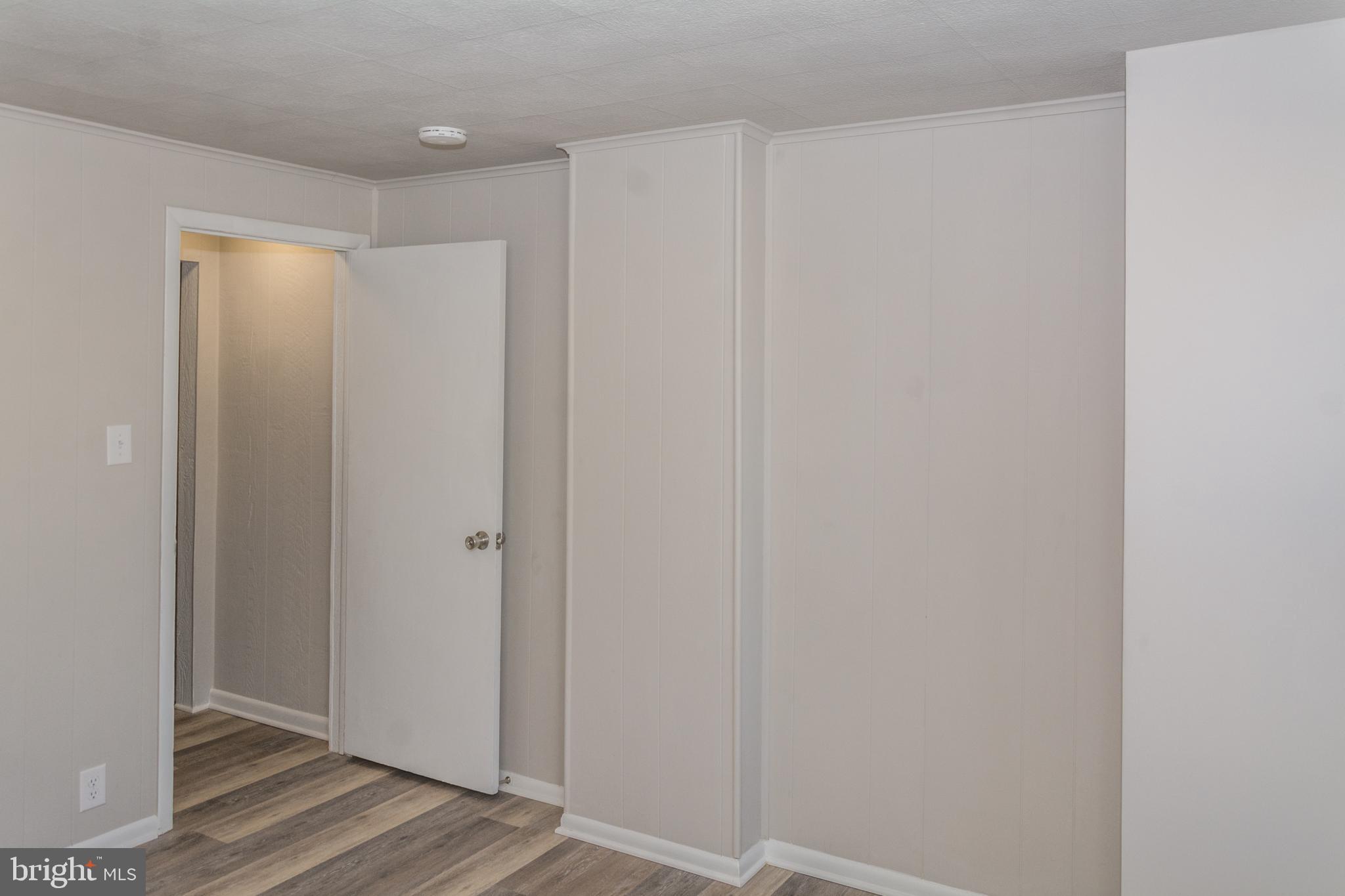 BUCHANAN TRAIL WEST - Residential