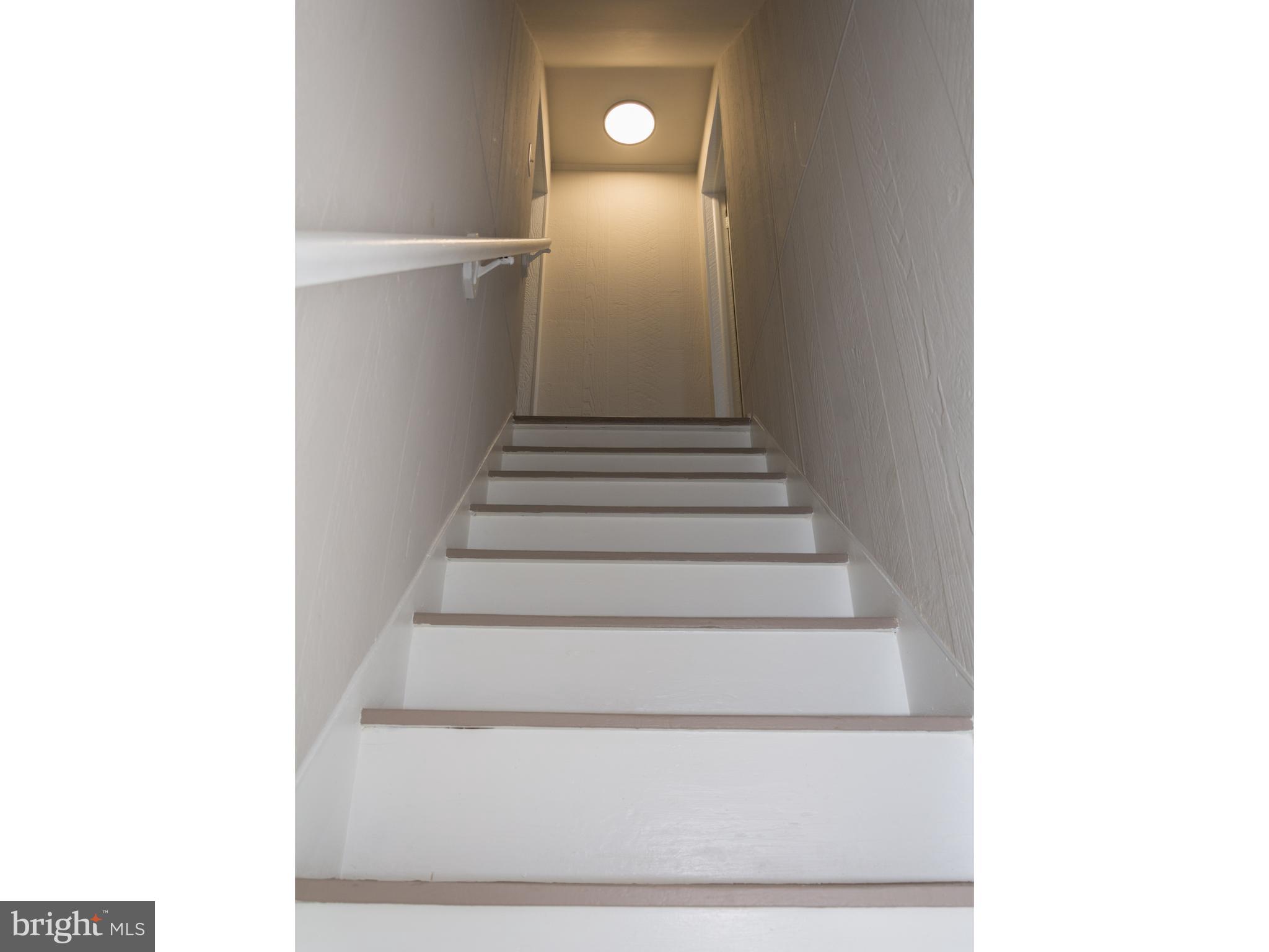 BUCHANAN TRAIL WEST - Residential