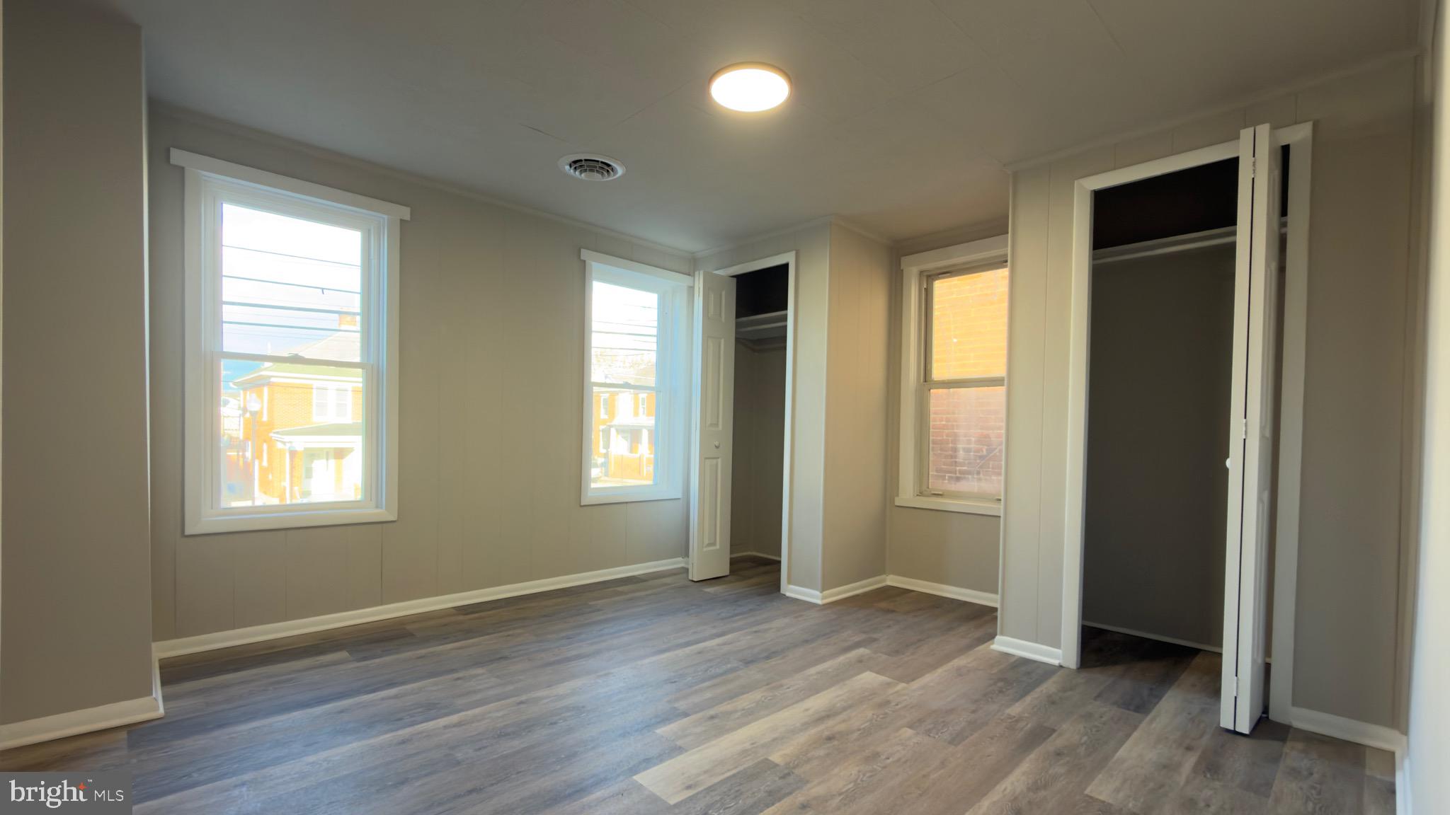 BUCHANAN TRAIL WEST - Residential