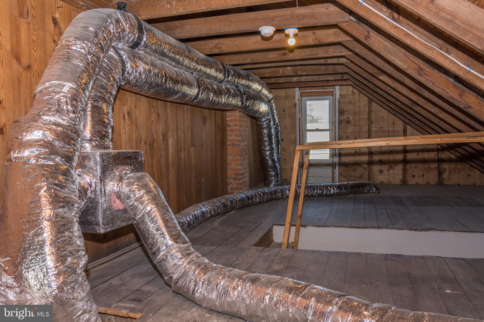 BUCHANAN TRAIL WEST - Residential