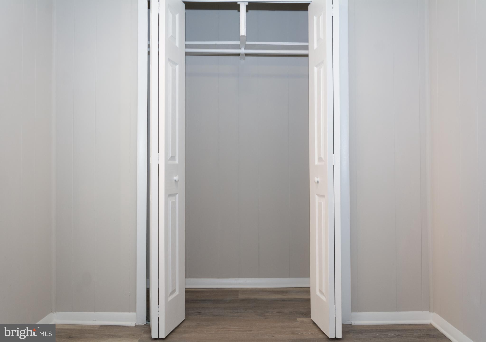 BUCHANAN TRAIL WEST - Residential