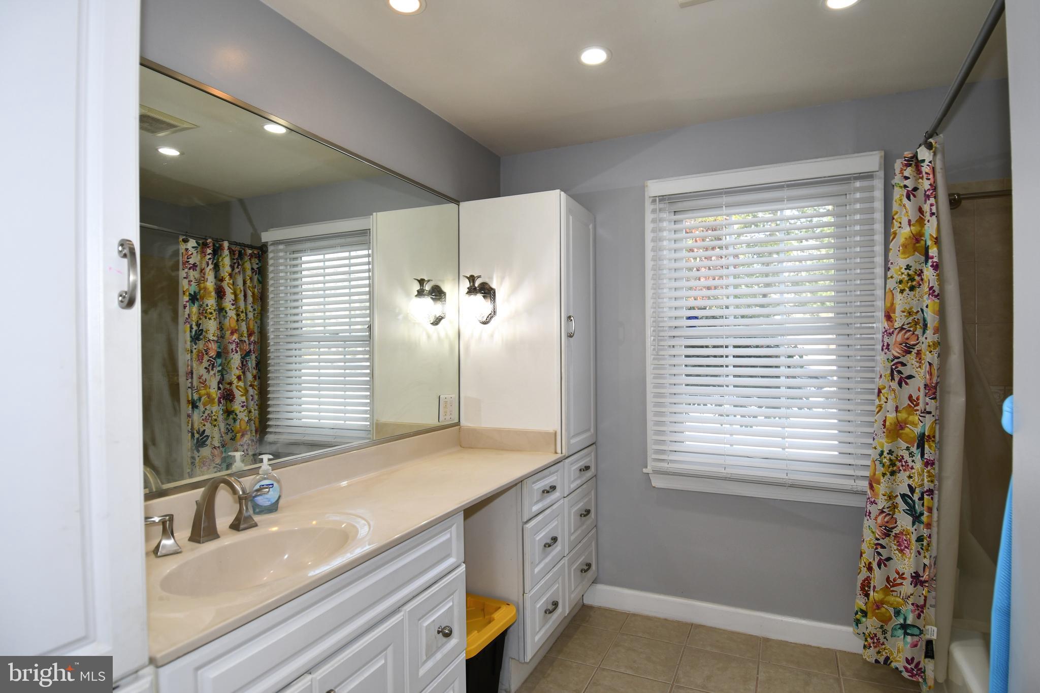 TANTALLON ON THE POTOMAC - Residential