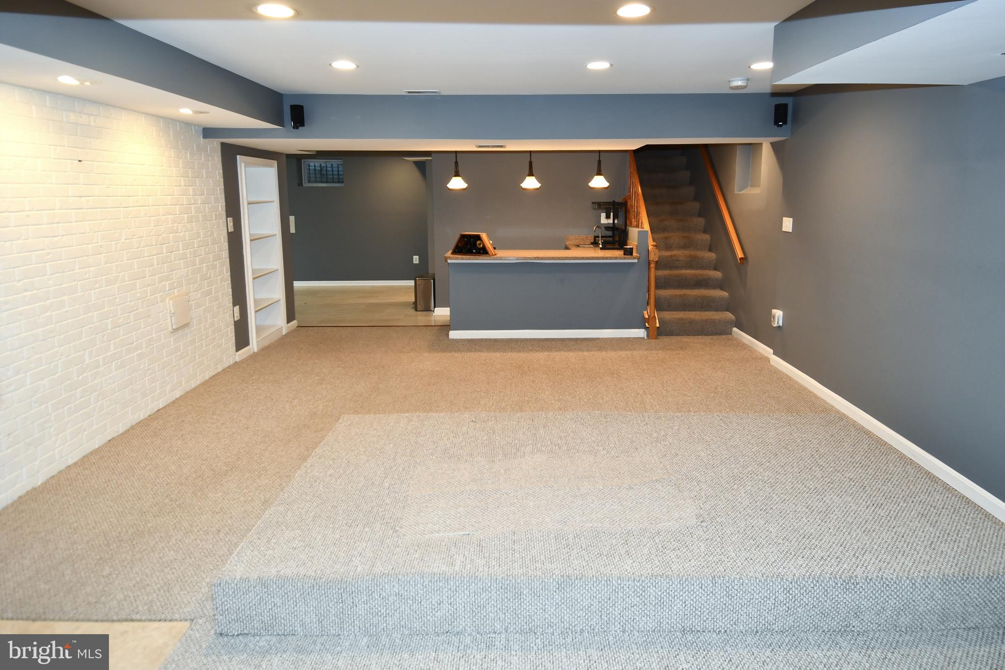 TANTALLON ON THE POTOMAC - Residential