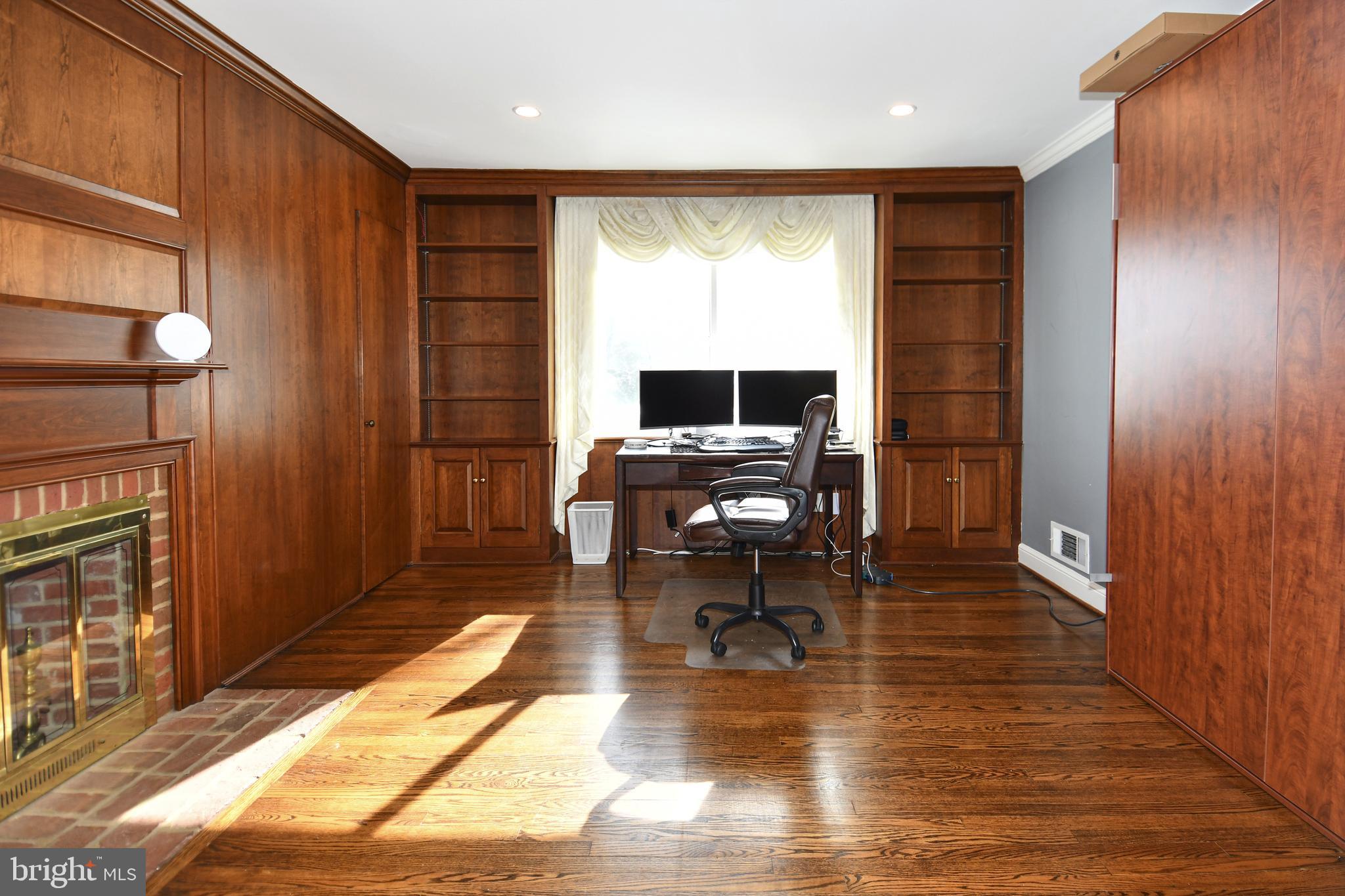 TANTALLON ON THE POTOMAC - Residential