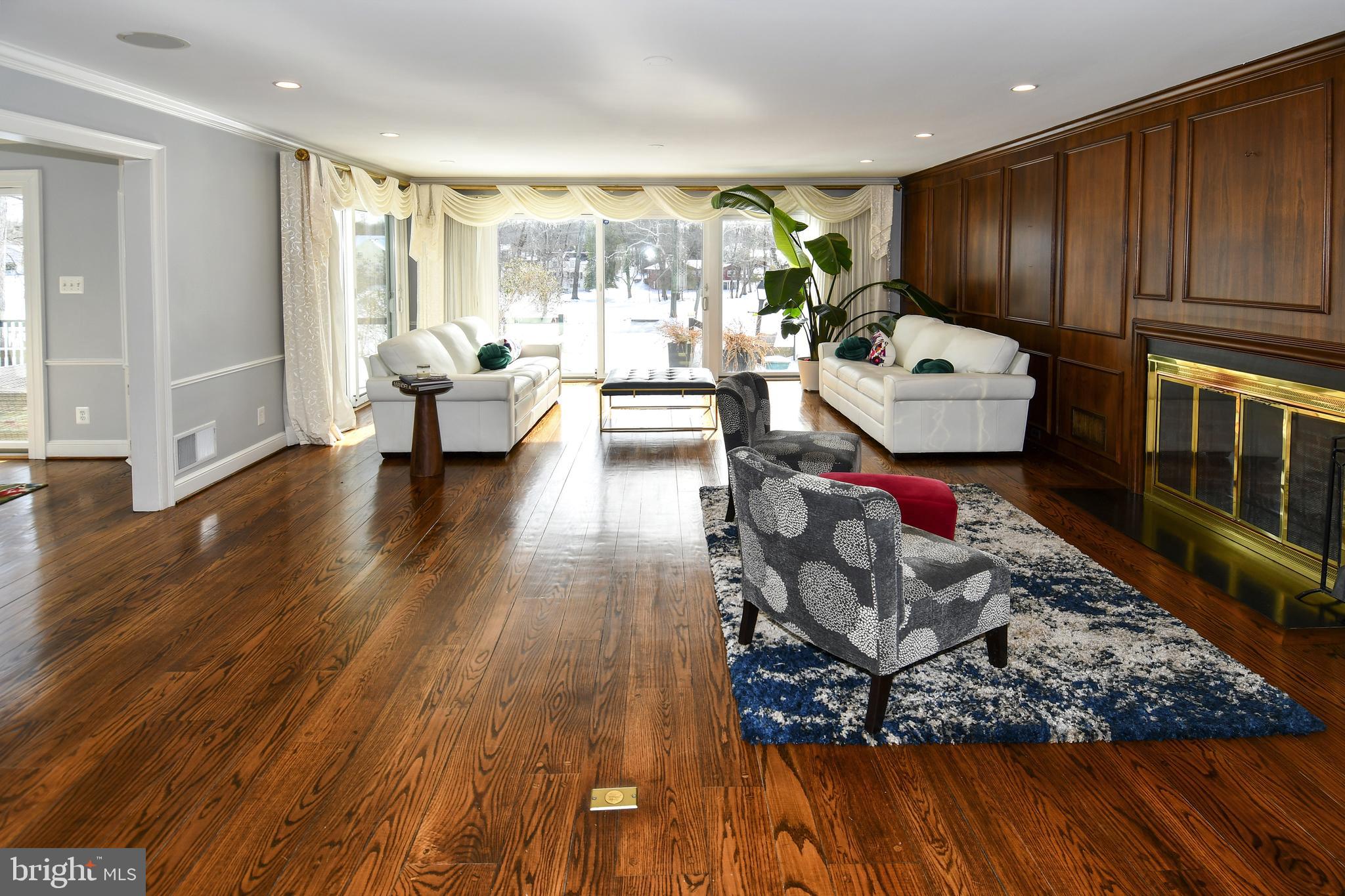 TANTALLON ON THE POTOMAC - Residential