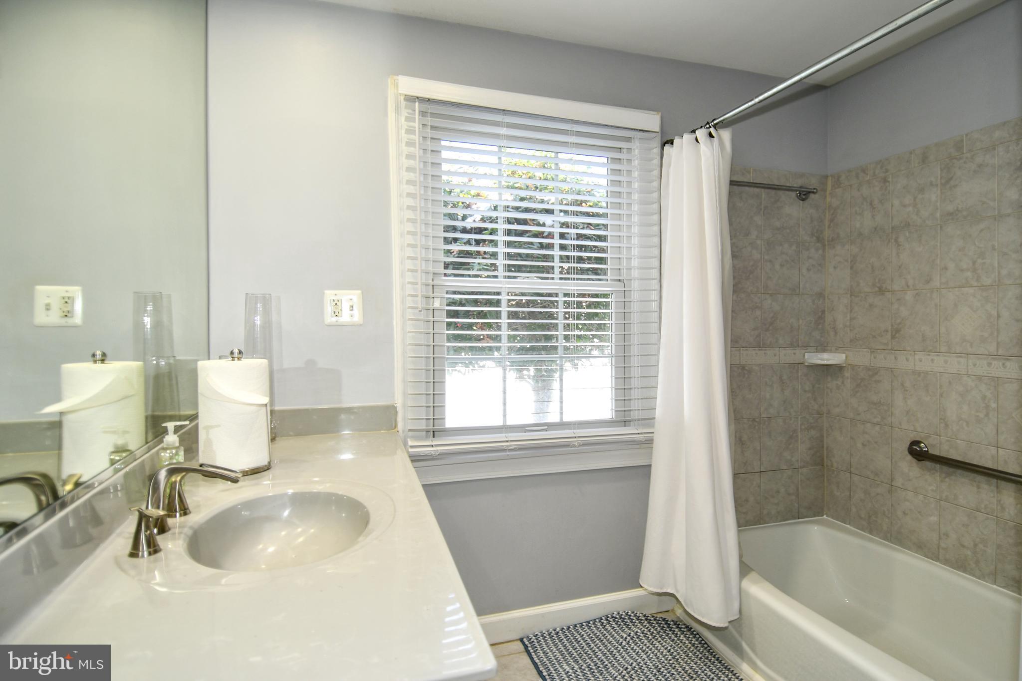 TANTALLON ON THE POTOMAC - Residential