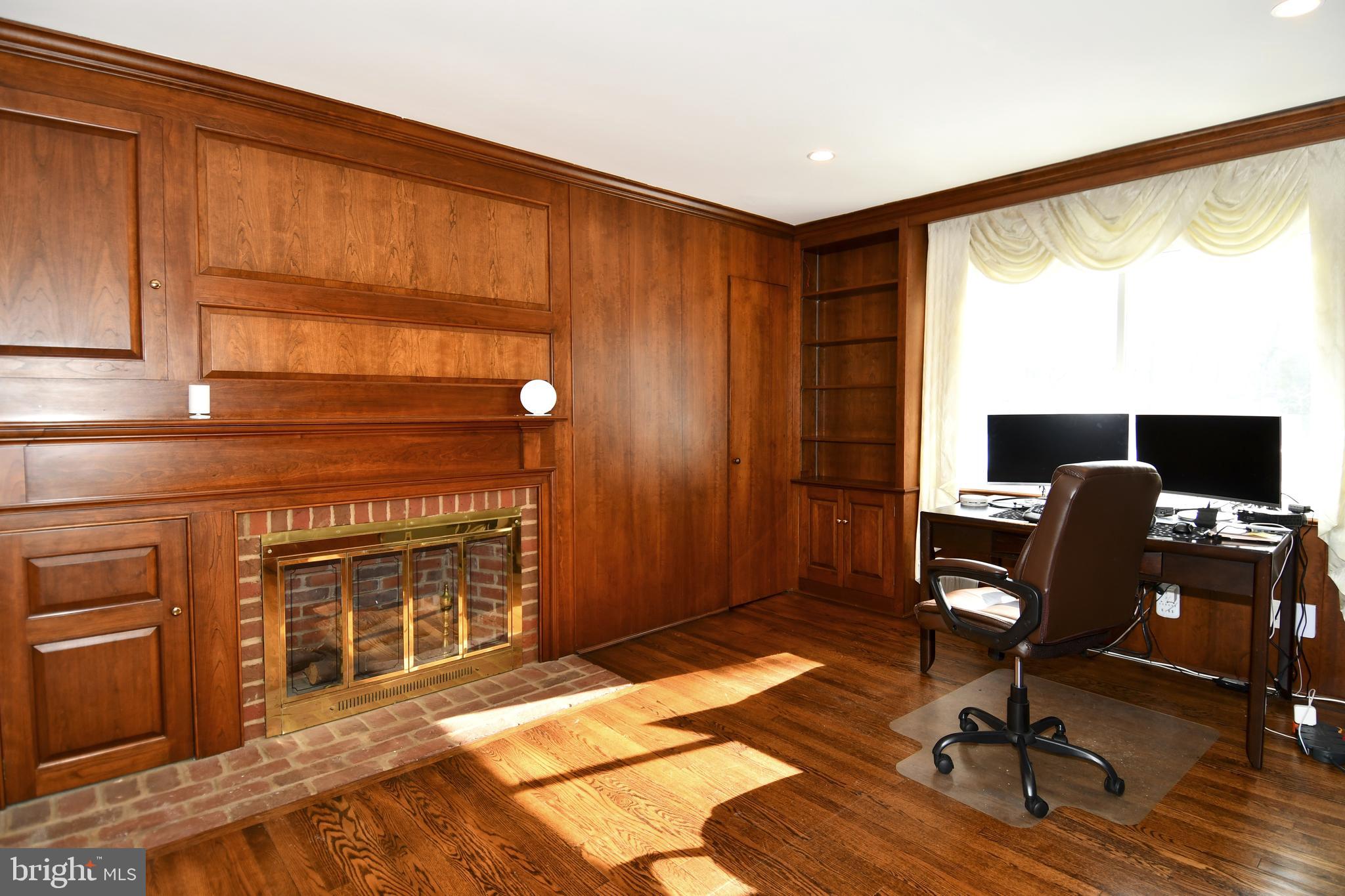 TANTALLON ON THE POTOMAC - Residential