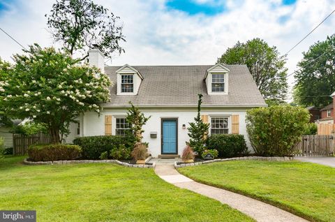 Photo of 339 E Spring Avenue, ARDMORE, PA 19003 (MLS # PAMC2181488)