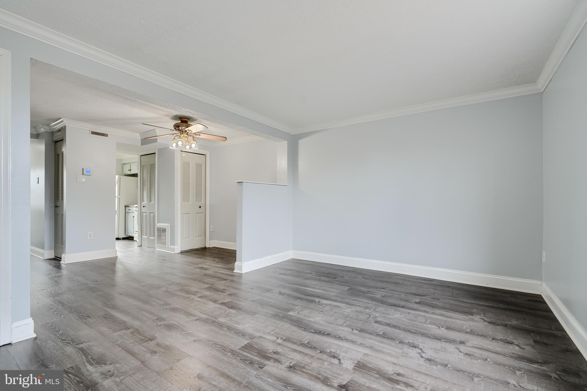 LAUREL VALLEY - Residential