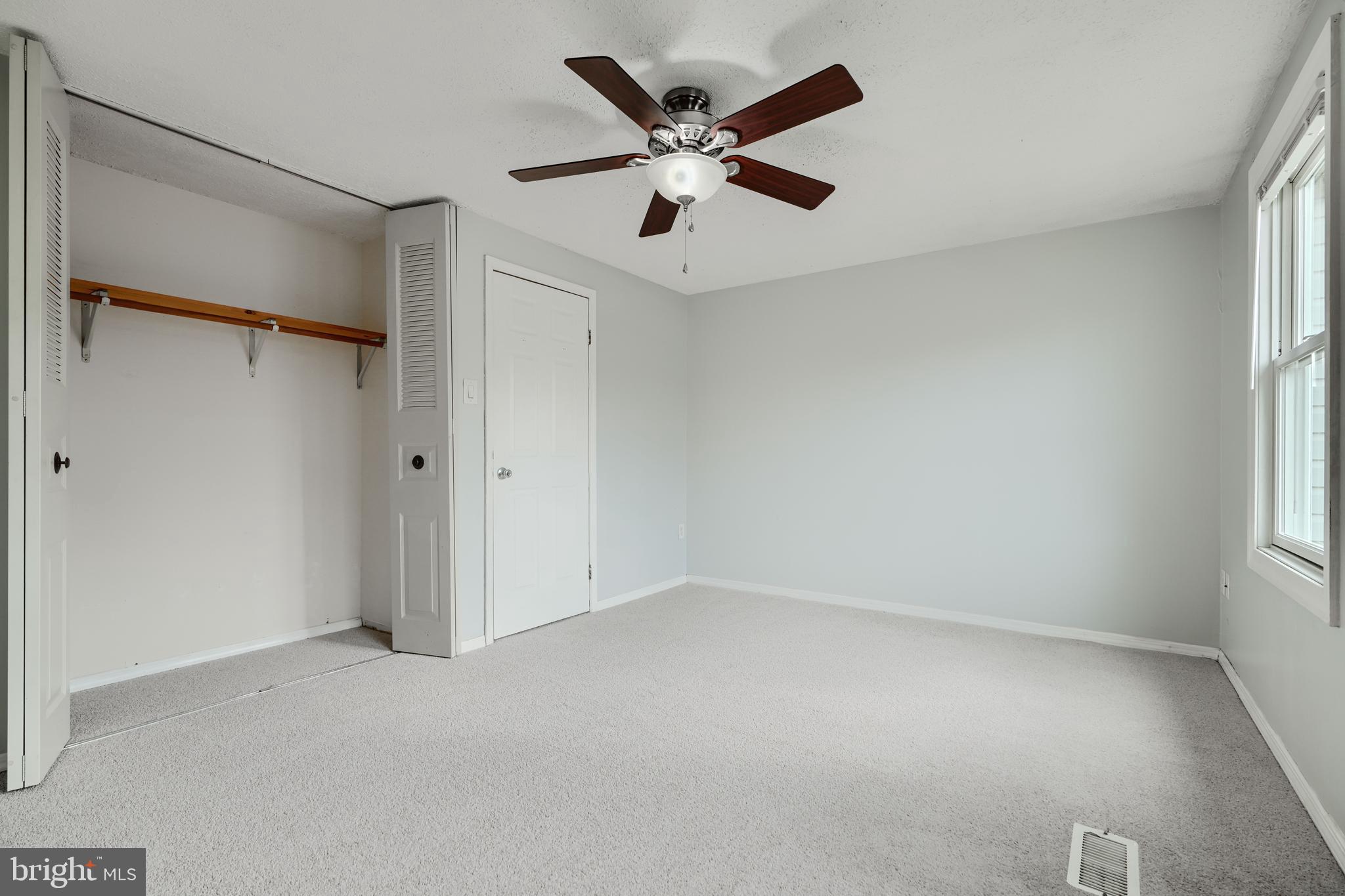 LAUREL VALLEY - Residential