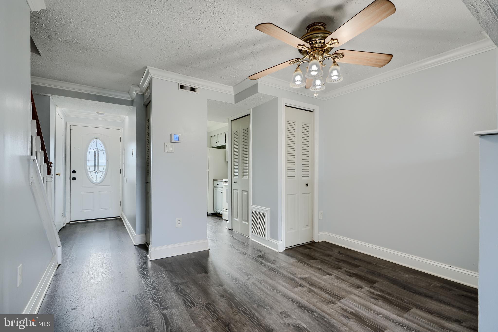 LAUREL VALLEY - Residential