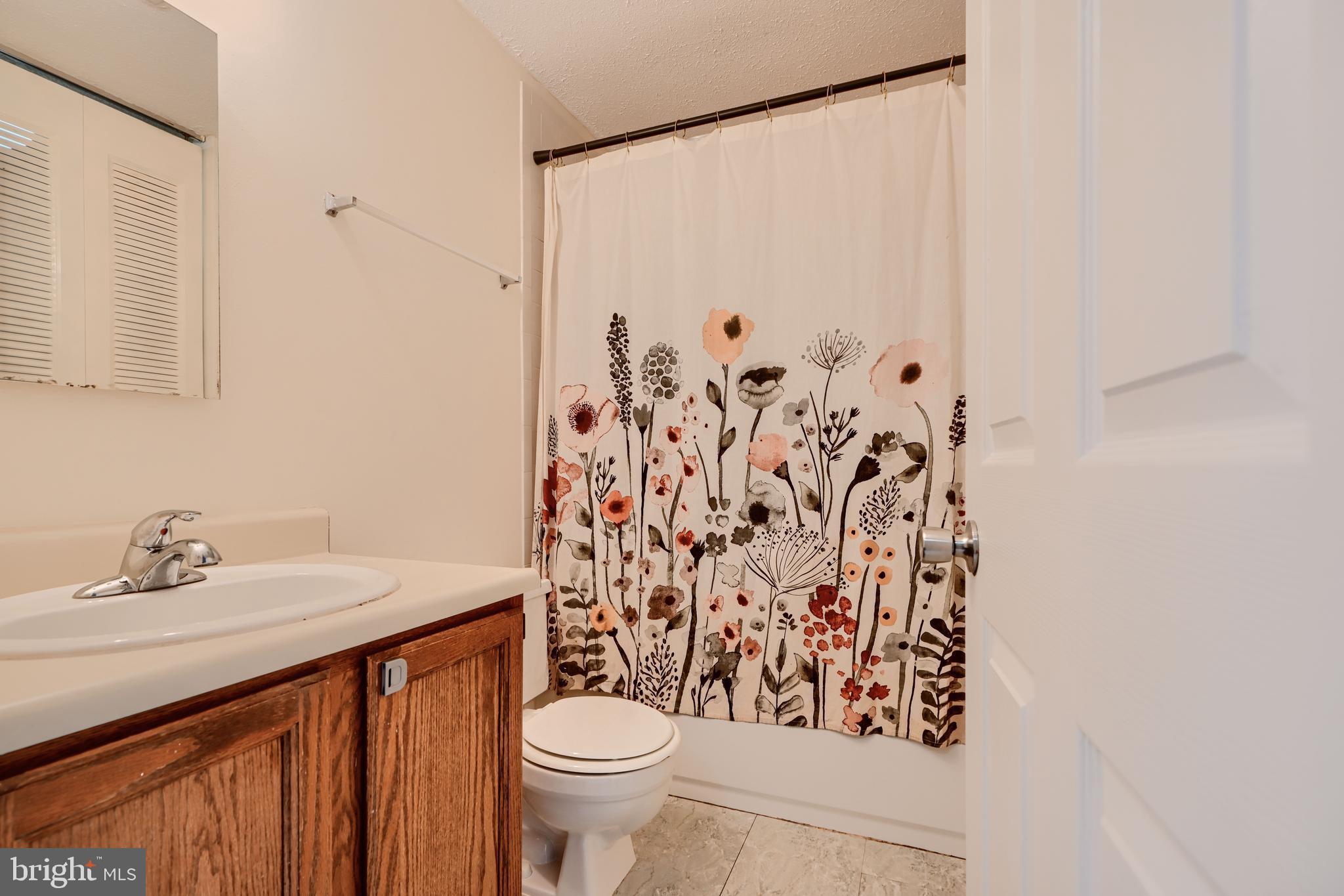 LAUREL VALLEY - Residential