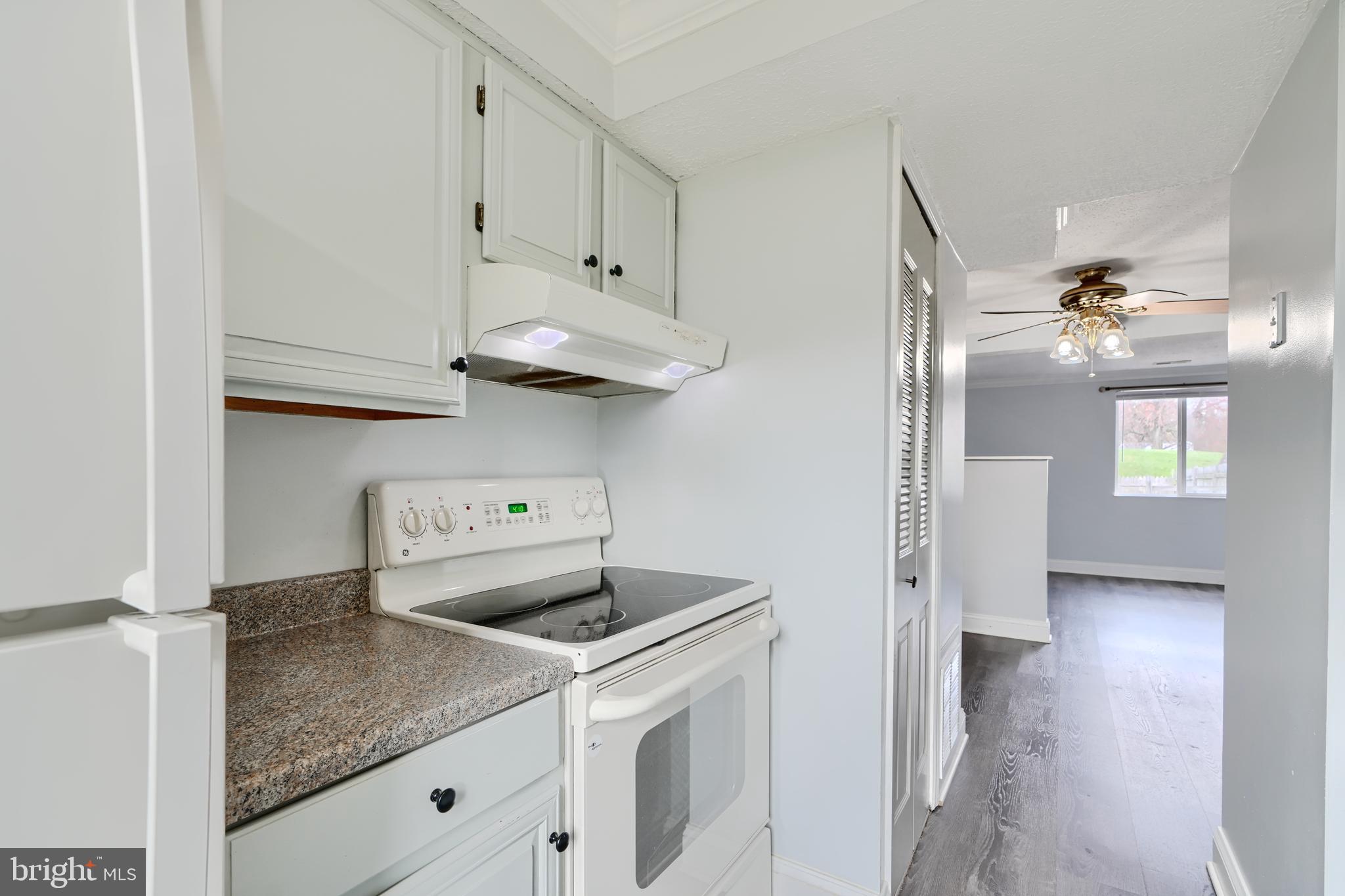 LAUREL VALLEY - Residential