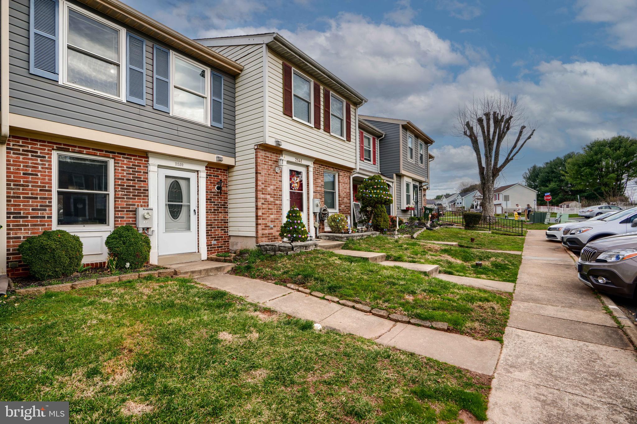 LAUREL VALLEY - Residential