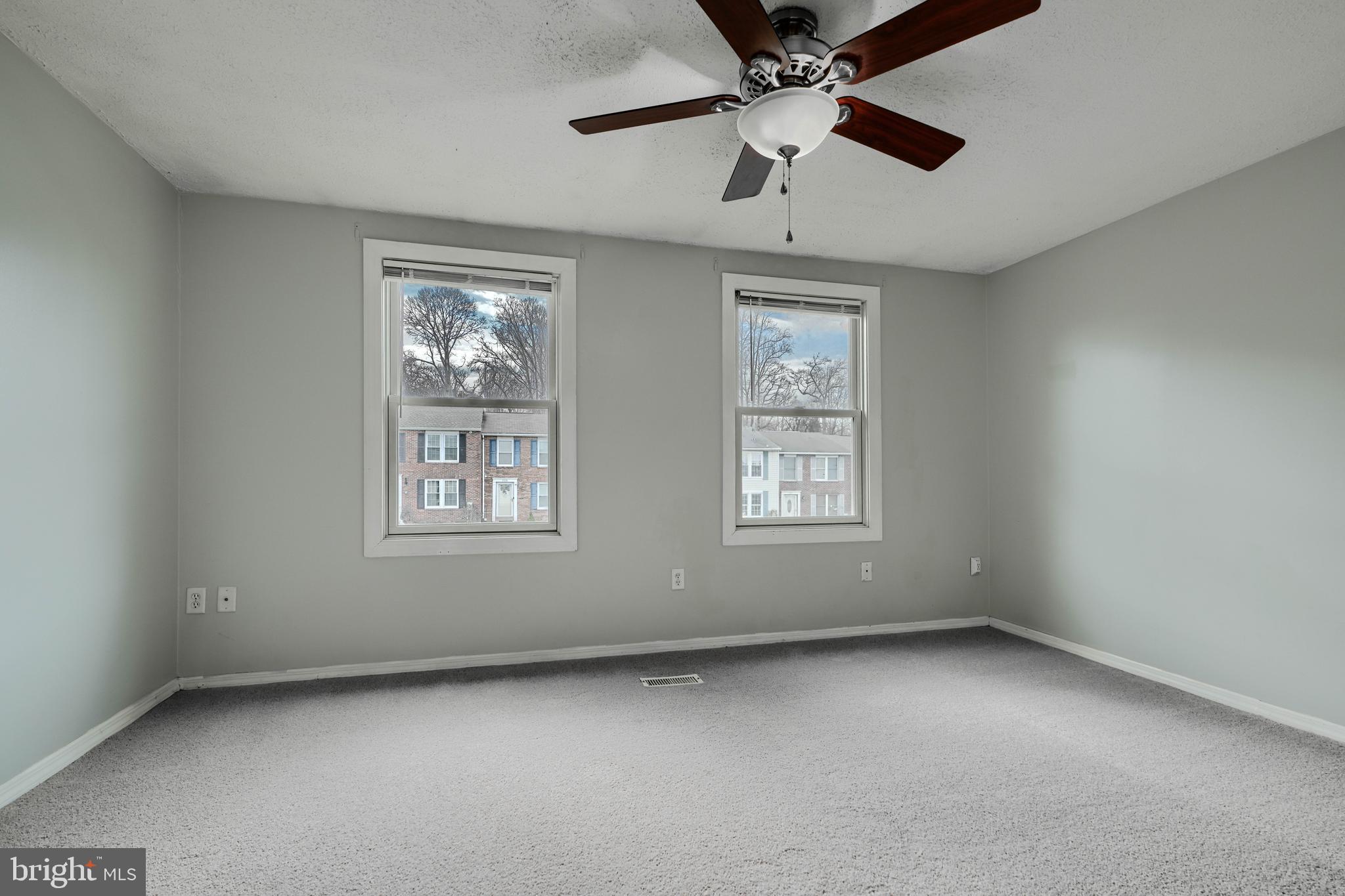 LAUREL VALLEY - Residential