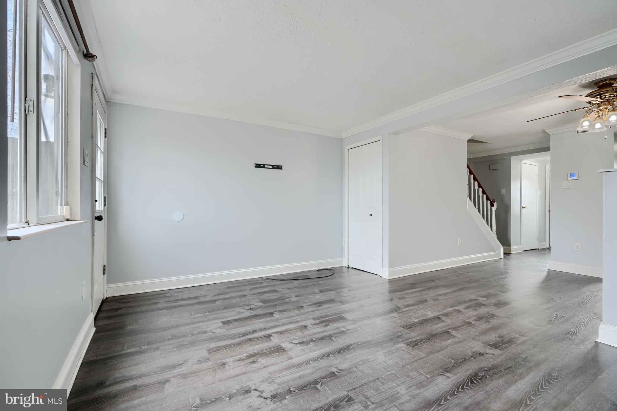 LAUREL VALLEY - Residential