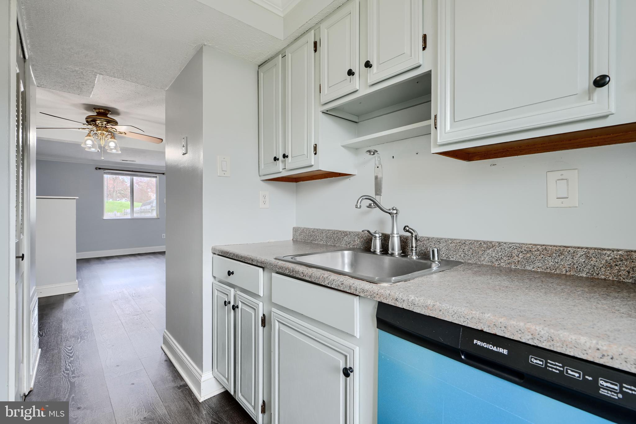 LAUREL VALLEY - Residential