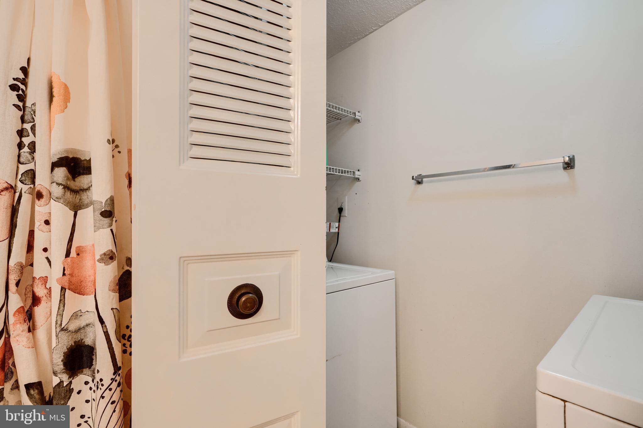 LAUREL VALLEY - Residential