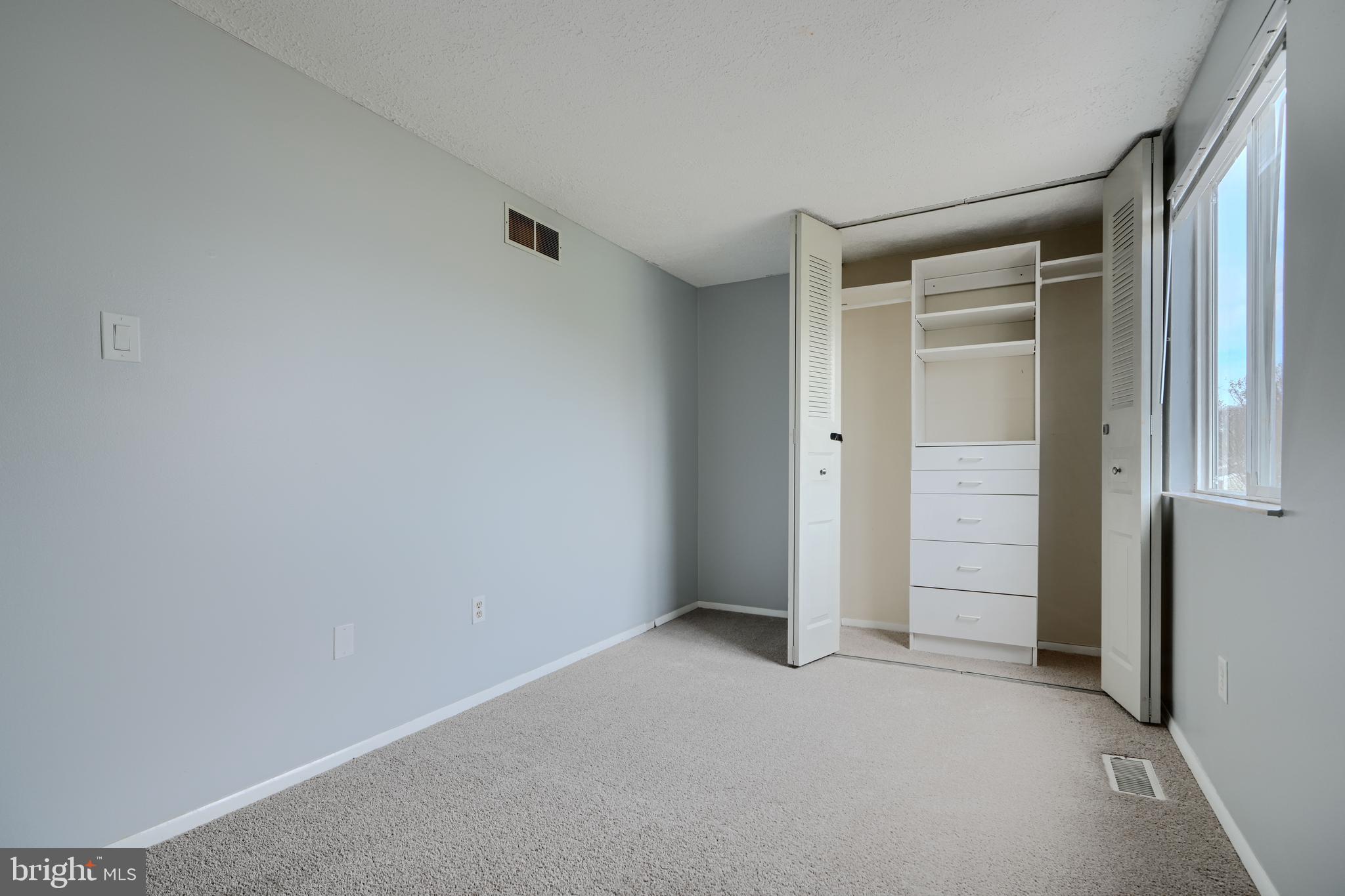 LAUREL VALLEY - Residential