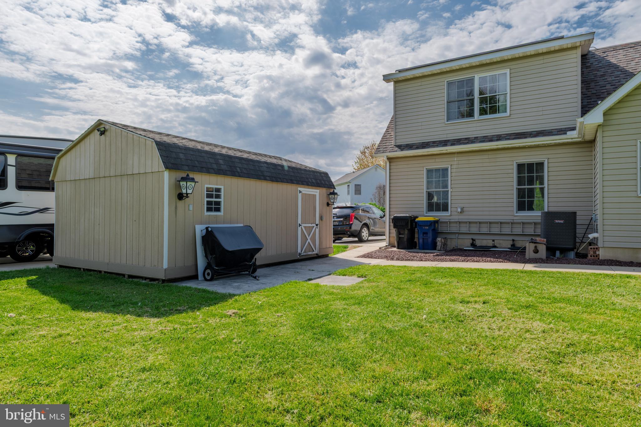 PLANTERS WOODS - Residential
