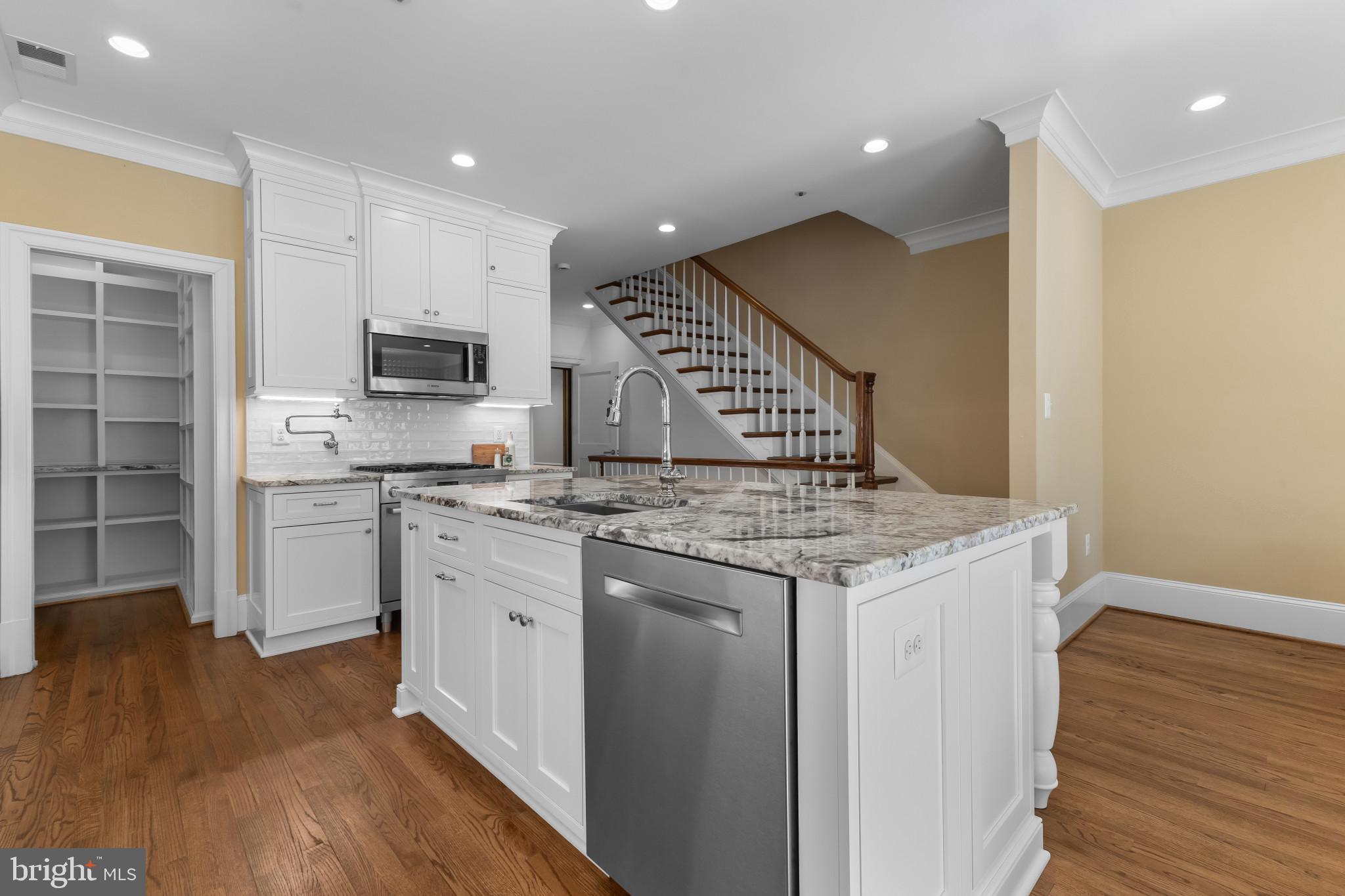 HARBORSIDE - Residential